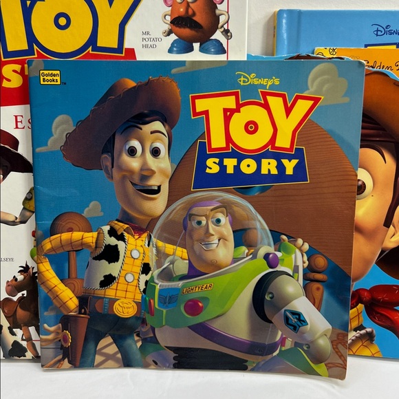 Toy Story 8 Book Set Hardcover and paperback - Picture 5 of 12